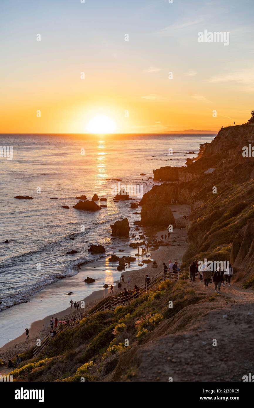 Sunset by the ocean at El Matador Beach Stock Photo Alamy