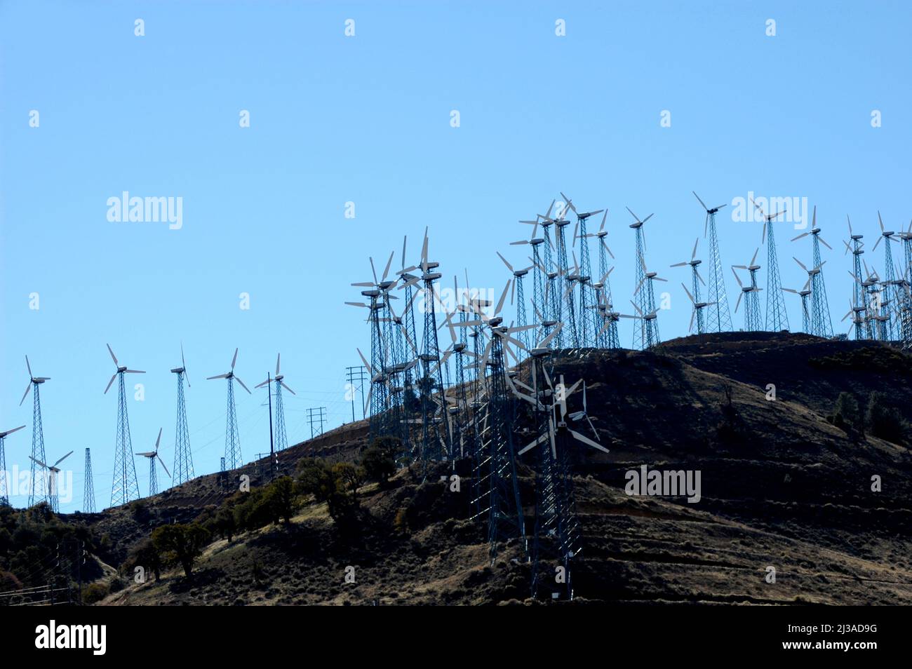 Wind generators in the California Mountains by Tehachapi in the southern Sierra Nevada, making electricity Stock Photo