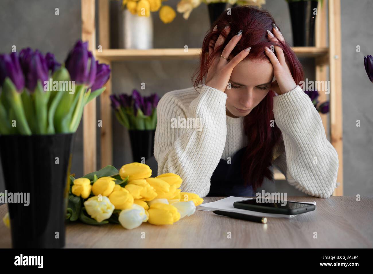 Female Florist Apron Arranging White Chrysanthemum Paper Bag While Creating  Stock Photo by ©katcha.natsarin@gmail.com 660612070