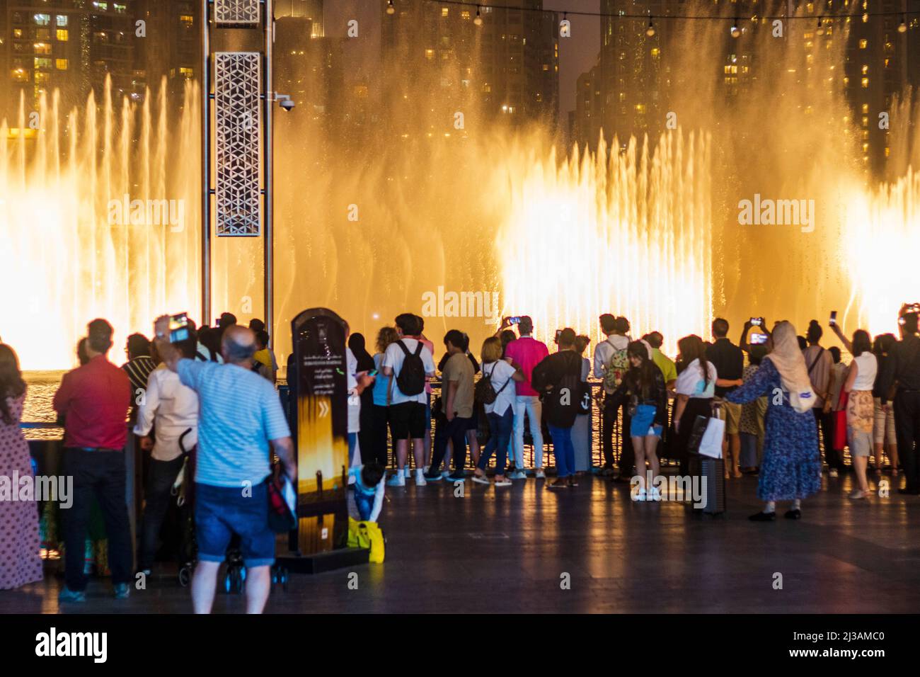 Dubai, UAE 03.31.2022 Spectators enjoying Dubai fountain show Stock Photo Alamy