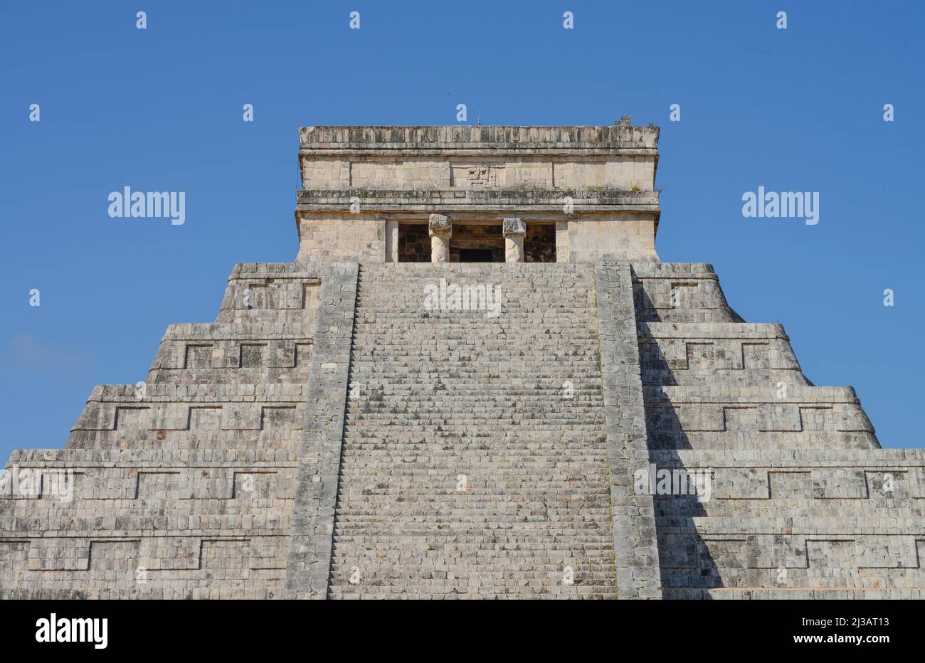 Pyramid of the Kukulcan El Castillo, Mayan ruins, Chichen Itza, Yucatan ...