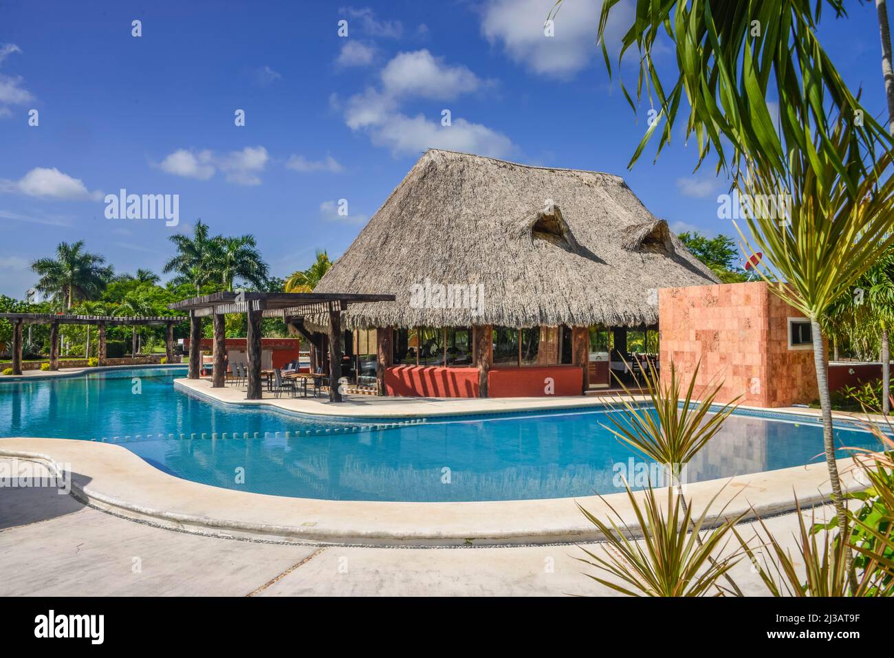 Swimming pool, restaurant, hotel complex, Hacienda Sotuta de Peon, Yucatan, Mexico Stock Photo