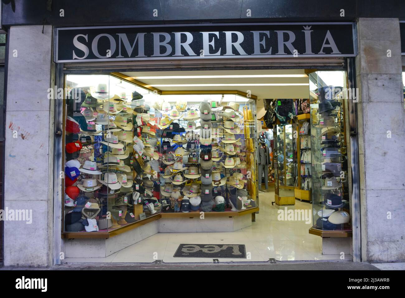 Sombrero mexico shop hi-res stock photography and images - Alamy