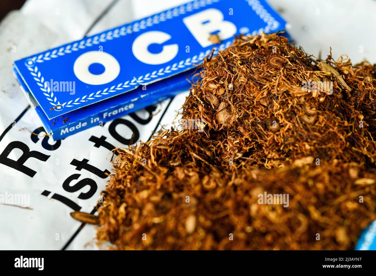 Rollyourown tobacco cigarettes Stock Photo Alamy