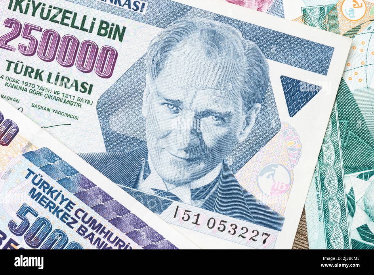 close-up-mixed-liras-banknotes-old-turkish-lira-around-2000-s-stock