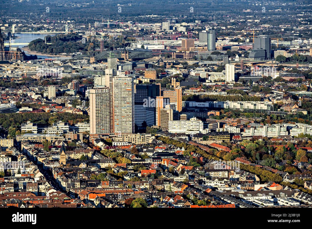 Residential high-rise Uni-Center and Cologne Justice Centre with ...