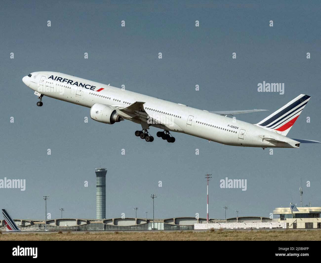 Cdg night hi-res stock photography and images - Alamy