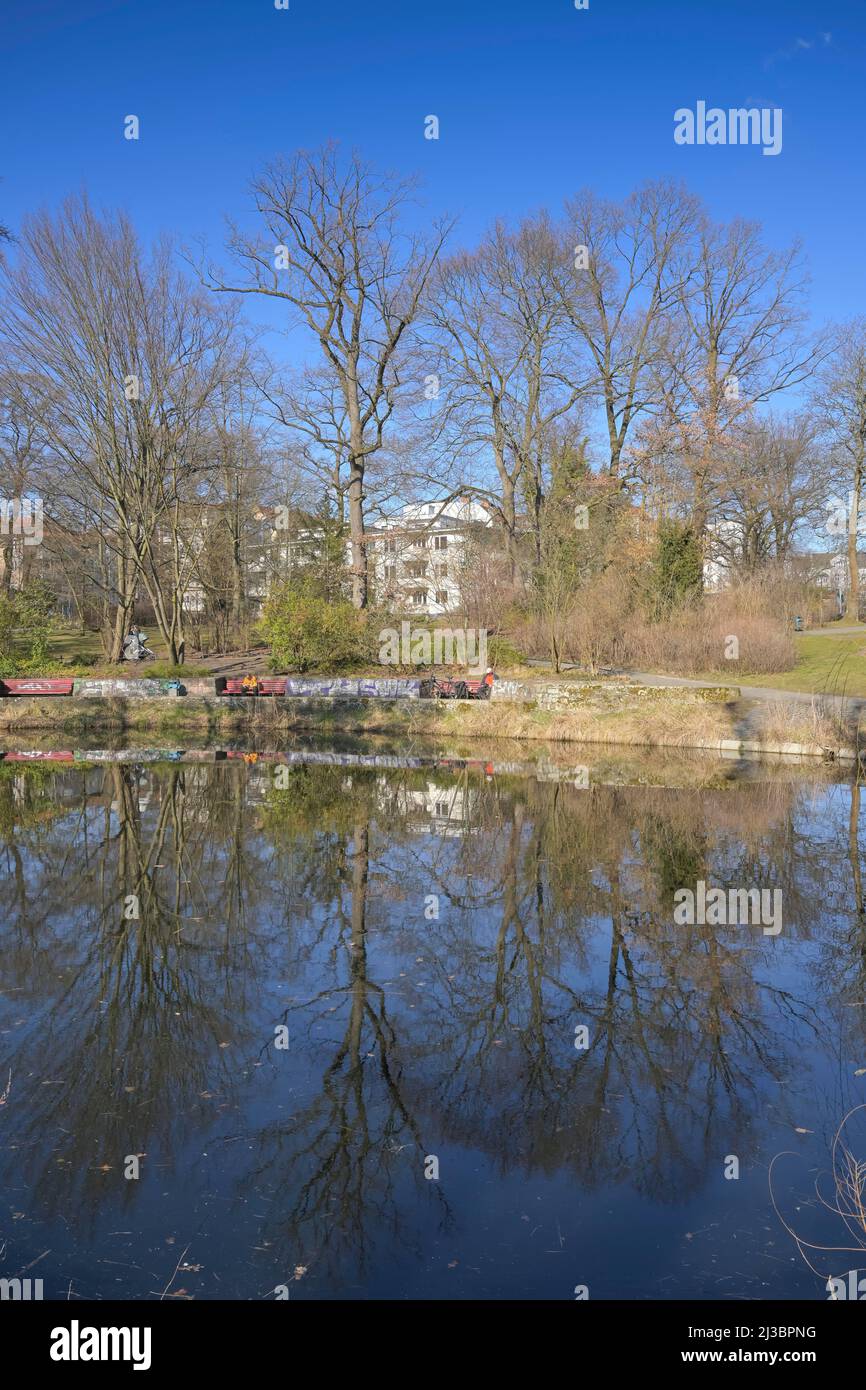 Steglitzer stadtpark hires stock photography and images Alamy