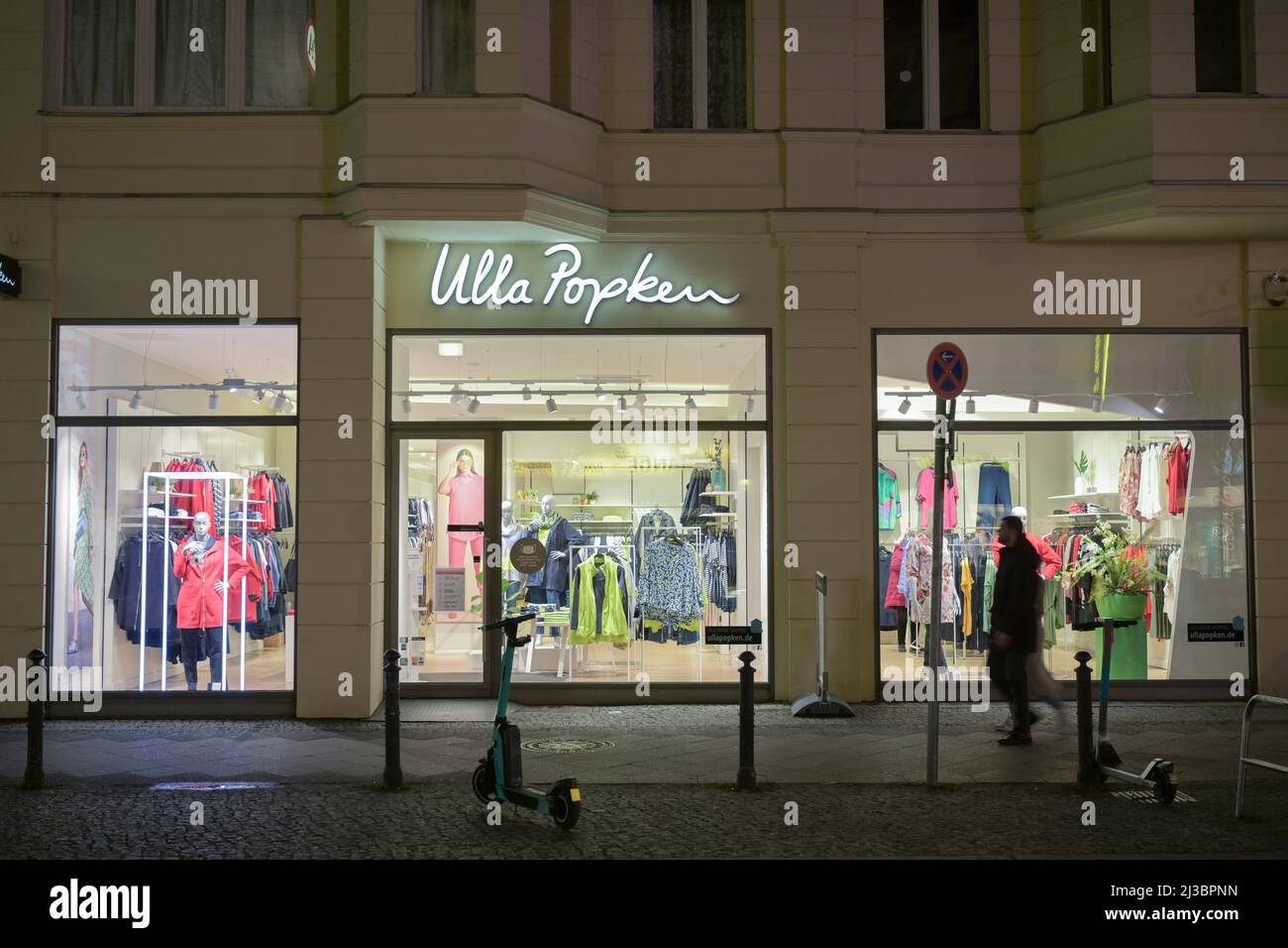Ulla Popken, Schloßstraße, Steglitz-Zehlendorf, Berlin, Deutschland Stock  Photo - Alamy