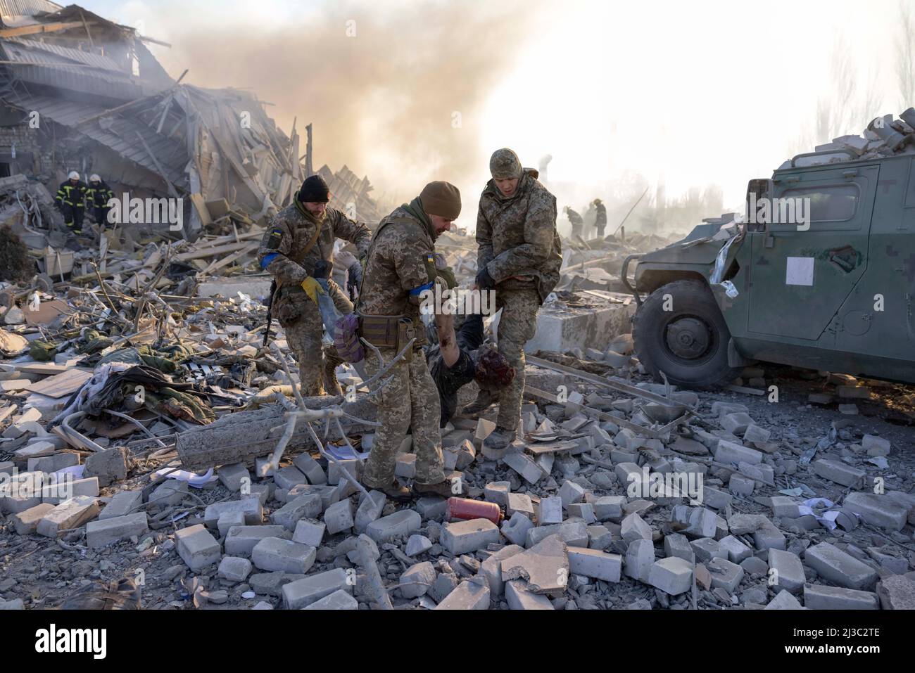 A military base outside Mykolaiv, Ukraine, was hit by a missile attack on March 18, 2022. More than 30 soldiers were killed. Photo: Niclas Hammarstrom / Expressen / TT / code 7194 Stock Photo