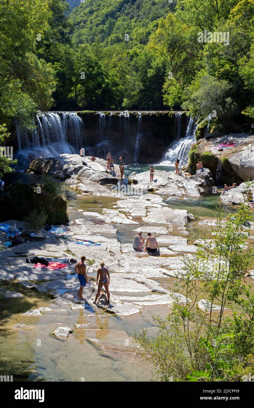 The Cascade de la Vis or Cascade de la Meuse, a natural site very popular  for swimming in summer. Saint-Laurent-le-Minier, Occitanie, France Stock  Photo - Alamy