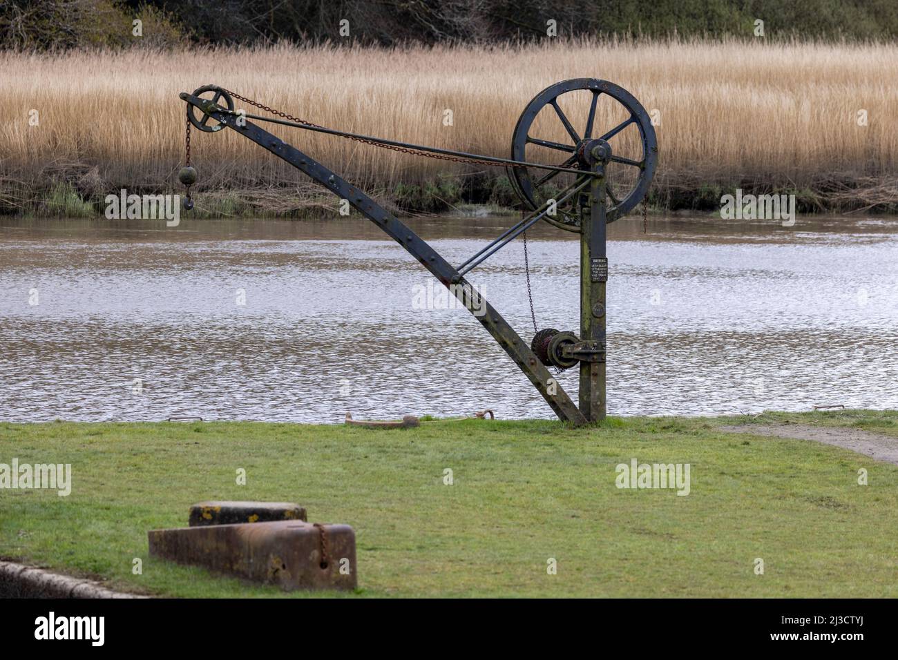 Quay side hand operated overhead chain hoist / differential pulley