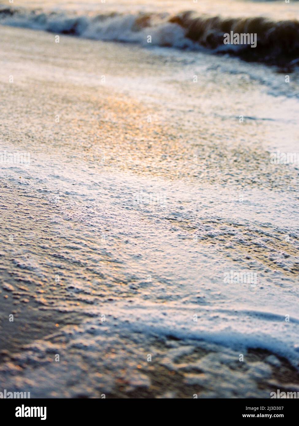 Calm waves white foam hi-res stock photography and images - Alamy
