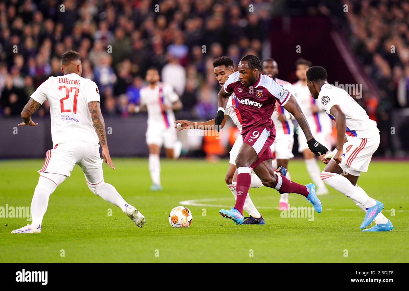 Antonio lyons hi-res stock photography and images - Alamy