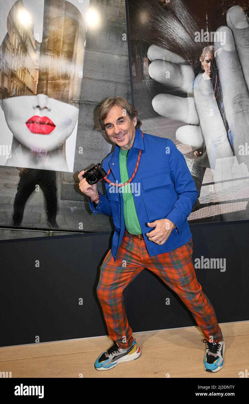 Munich, Germany. 07th Apr, 2022. Photographer Hubertus von Hohenlohe shows himself at his vernissage 'Narcisistic Overload'. The exhibition 'Narcisistic Overload' by photographer and ski racer Hubertus von Hohenlohe can be seen at Leica Galerie Munich from April 8 to June 30, 2022. Credit: Felix Hörhager/dpa/Alamy Live News Stock Photo