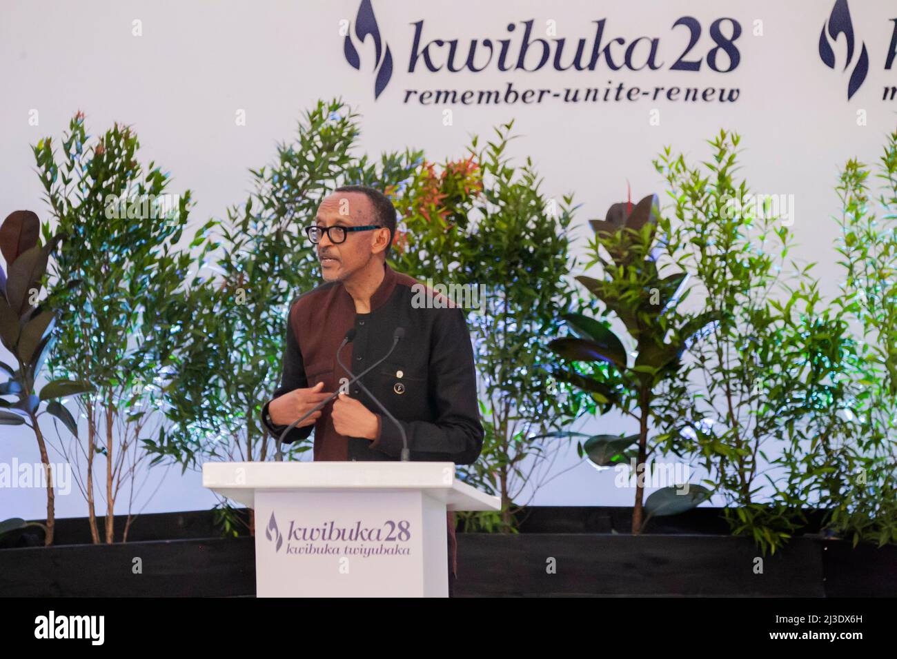 Kigali, Rwanda. 7th Apr, 2022. Rwandan President Paul Kagame delivers his keynote speech at the Kigali Genocide Memorial in Kigali, capital city of Rwanda, on April 7, 2022. Rwandan President Paul Kagame on Thursday slammed countries covering up acts of the perpetrators of the 1994 genocide against the Tutsi, as Rwandans marked the 28th anniversary of the massacres. Credit: Cyril Ndegeya/Xinhua/Alamy Live News Stock Photo