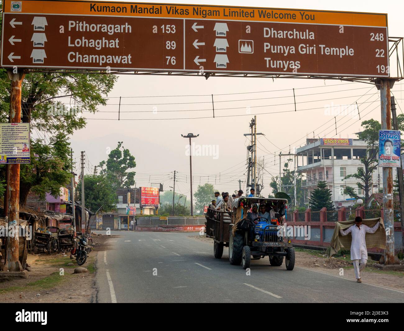 Early morning at Tanakpur on the India/Nepal border, Uttarakhand, India