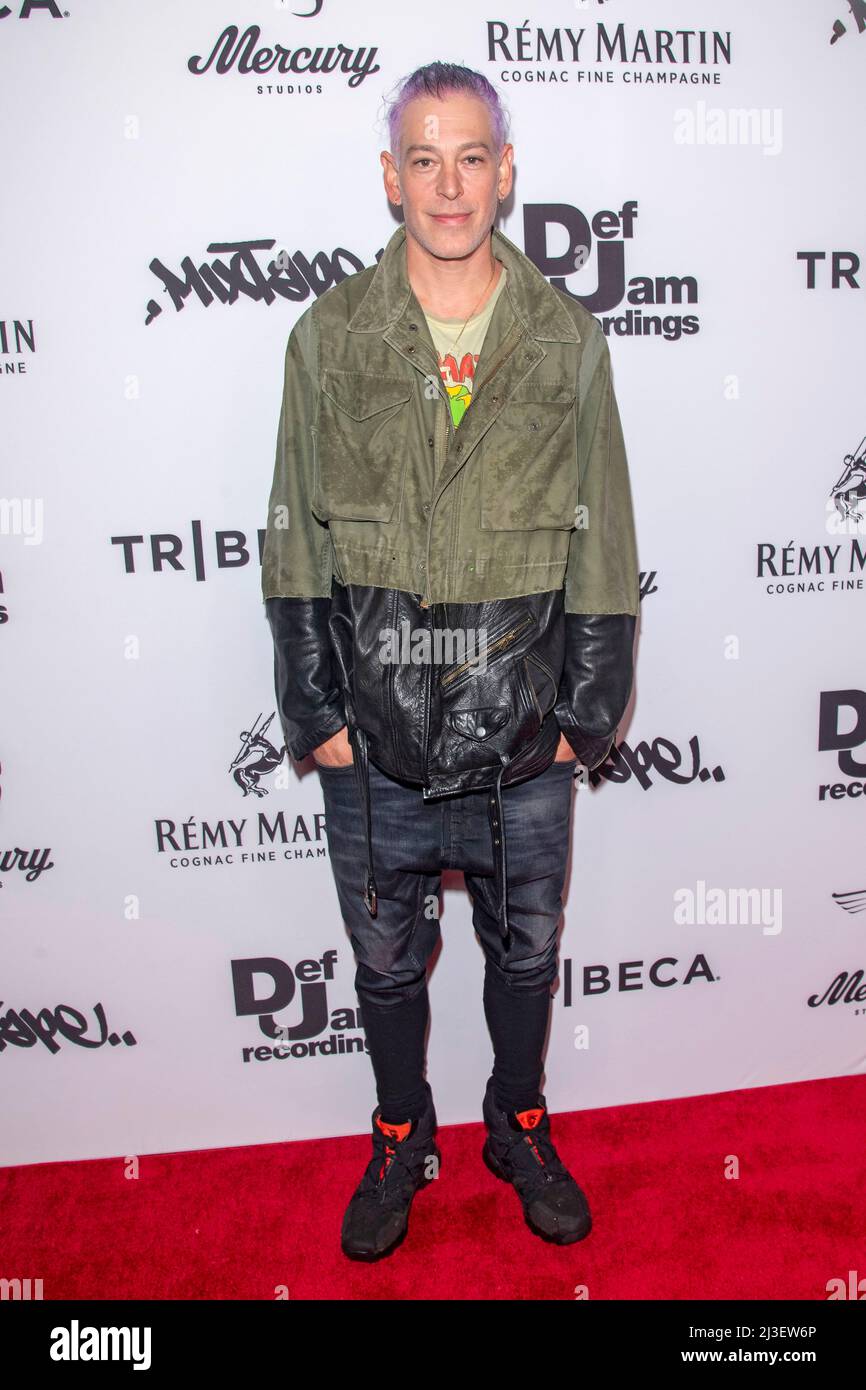 NEW YORK, NEW YORK - APRIL 07: Matisyahu attends the world premiere of 'Mixtape' at United Palace Theater on April 07, 2022 in New York City. Credit: Ron Adar/Alamy Live News Stock Photo