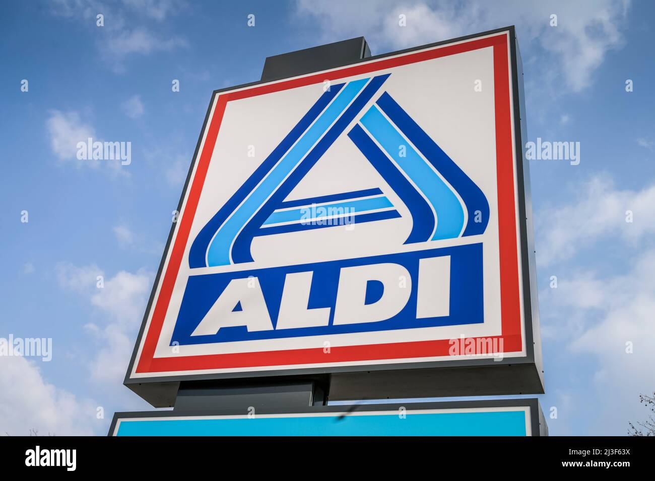Aldi supermarkt logo hires stock photography and images Alamy
