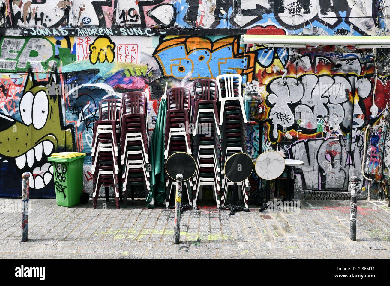 Street Art - rue Dénoyez - Paris 20th - France Stock Photo