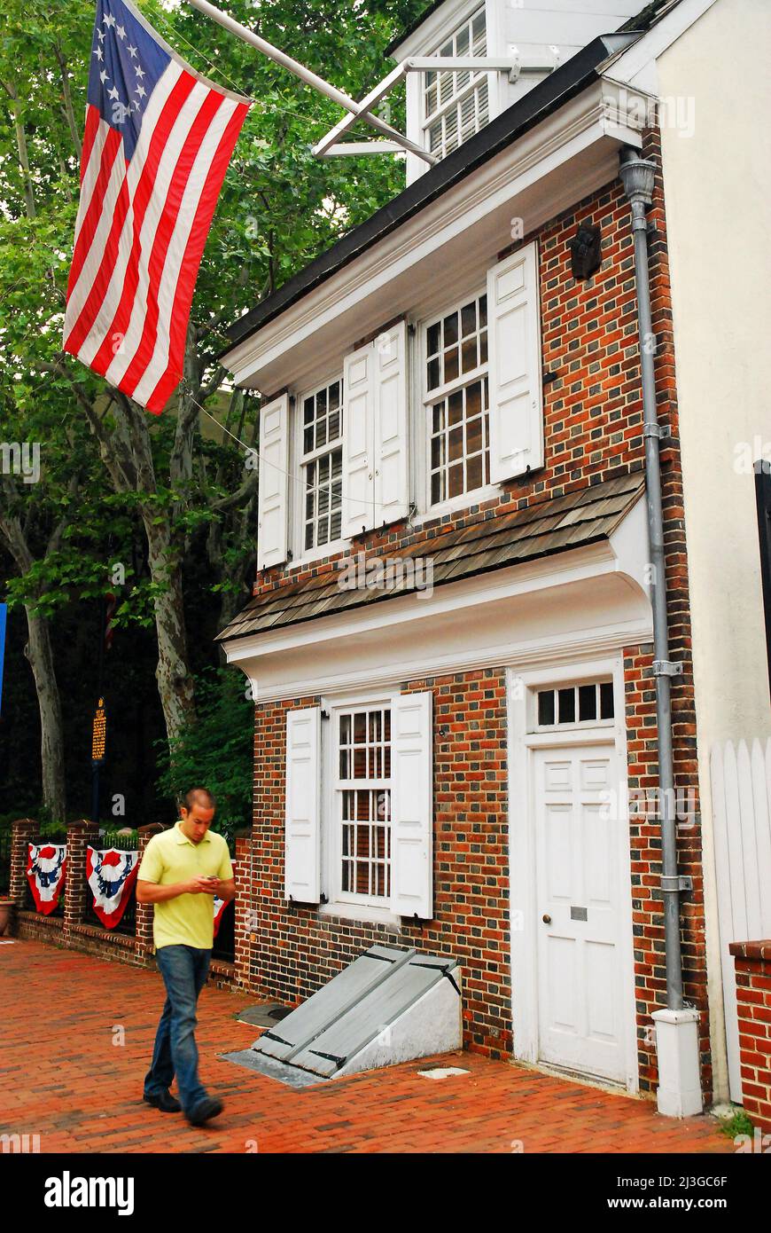 Betsy ross hi-res stock photography and images - Alamy