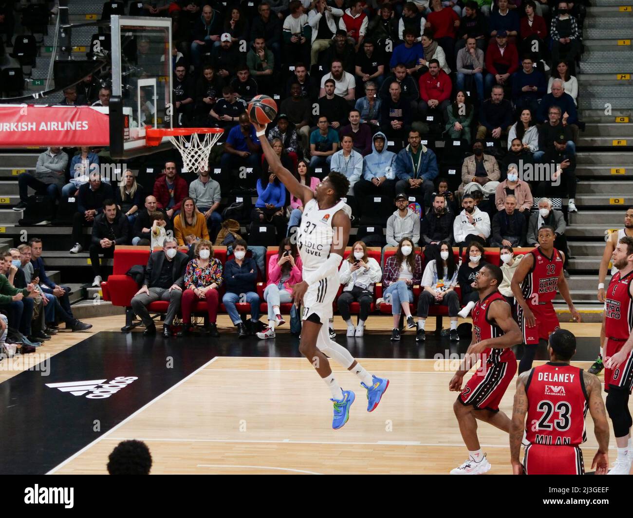 April 7, 2022, Villeurbanne, France: Kostas Antetokounmpo of ASVEL during  the Turkish Airlines EuroLeague basketball match between LDLC ASVEL and AX  Armani Exchange Milan on April 7, 2022 at Astroballe in Villeurbanne,