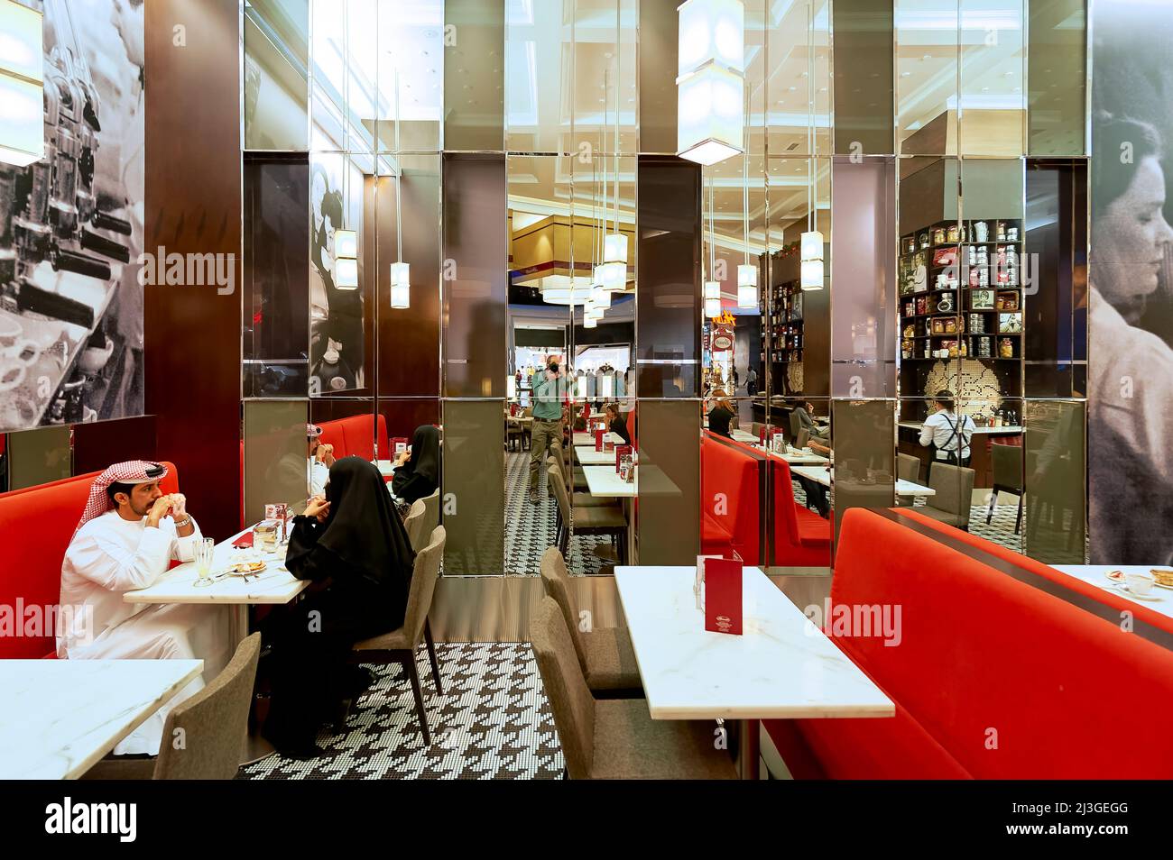 Dubai. UAE. Arab couple in a café Stock Photo
