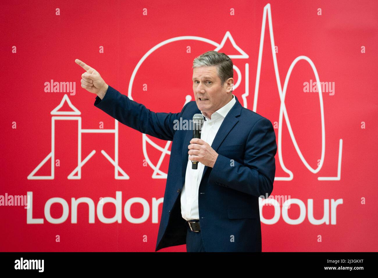 Labour leader Keir Starmer launches the Labour party's London local election campaign in Barnet, north London. Picture date: Friday April 8, 2022. Stock Photo