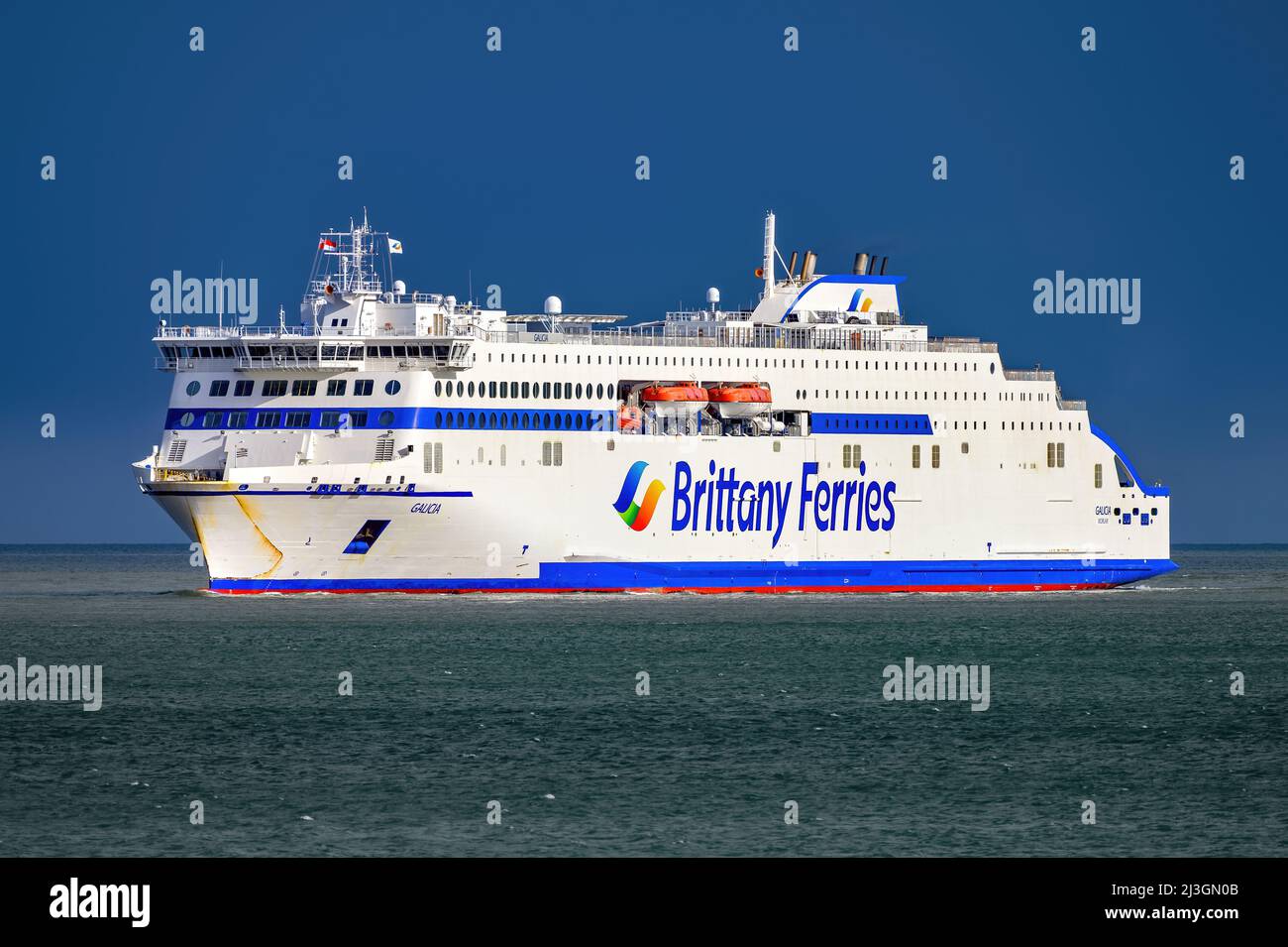 Cross channel ferry routes hi-res stock photography and images - Alamy