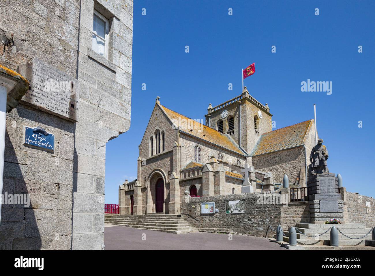 France, Manche, Cotentin, Barfleur, labeled Les Plus Beaux Villages de France, Saint-Nicolas church, First World War Memorial monument and plaque in tribute to Henri Chardon, president of the Council of the State railway network from 1913 to 1937 Stock Photo