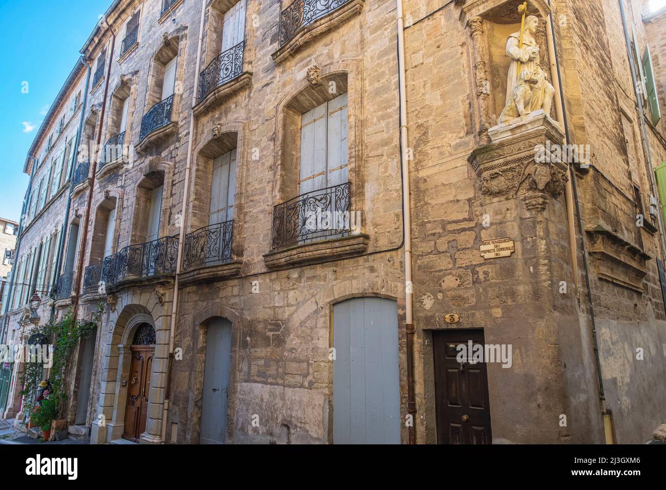 France, Herault, Pezenas, 16th century Renaissance corner niche housing ...