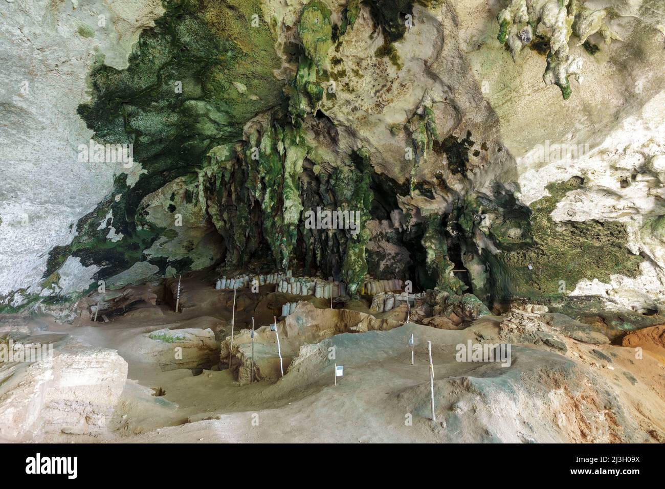 Philippines, Palawan, Quezon, Tabon Caves Complex and Lipuun Point Reservation, archaeological excavations in the prehistoric cave Stock Photo