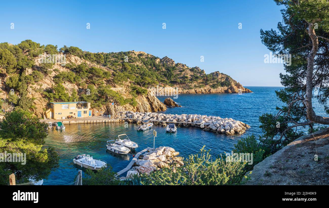 France, Bouches du Rhone, Blue Coast, EnsueslaRedonne, cove of Mejean