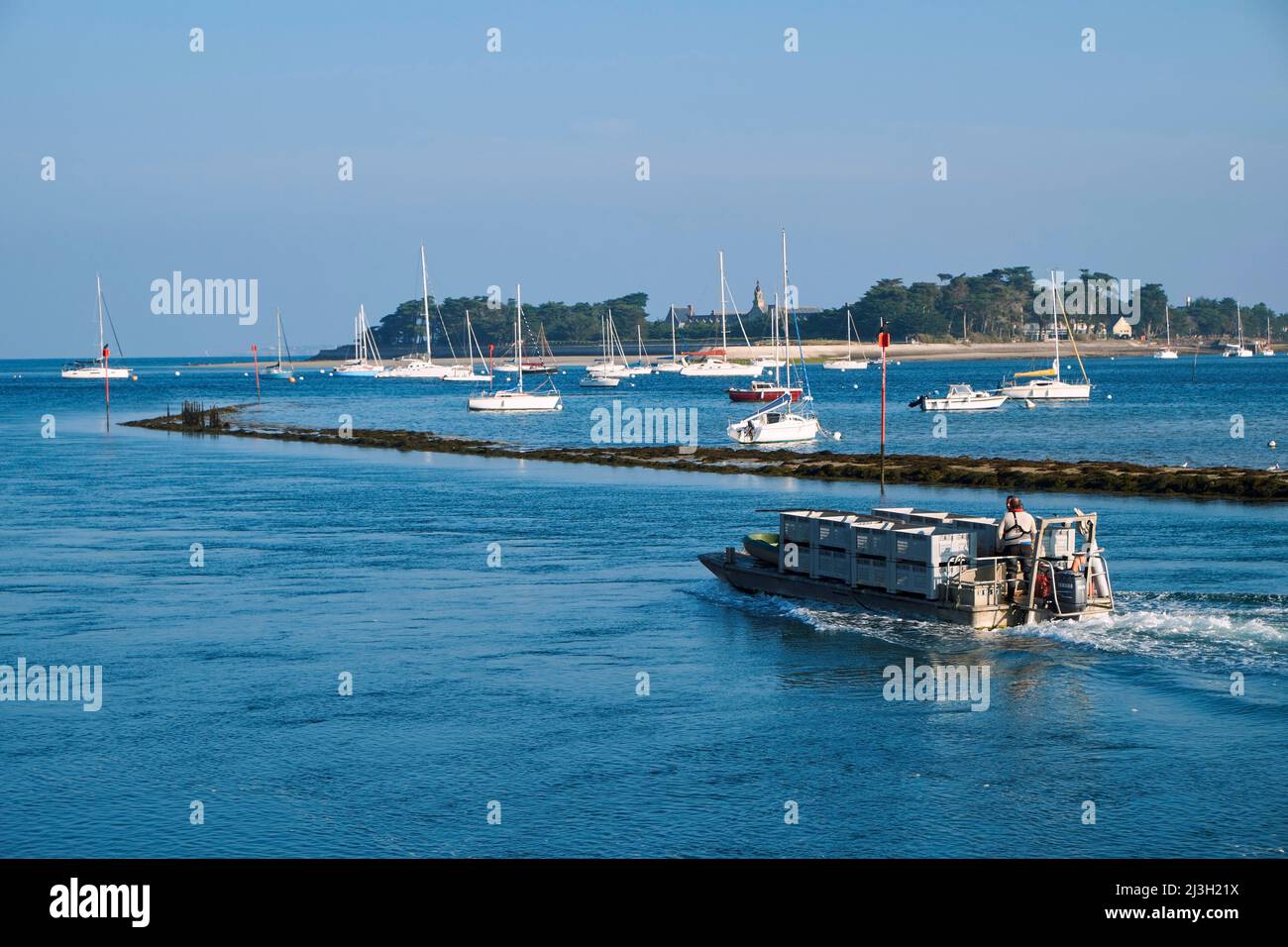 France, Loire Atlantique, Guerande peninsula, Le Croisic, the Pen Bron channel Stock Photo