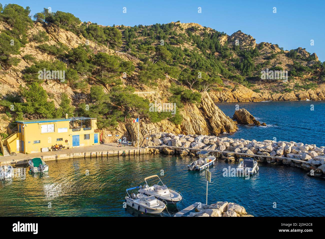 France, Bouches du Rhone, Blue Coast, EnsueslaRedonne, cove of Mejean