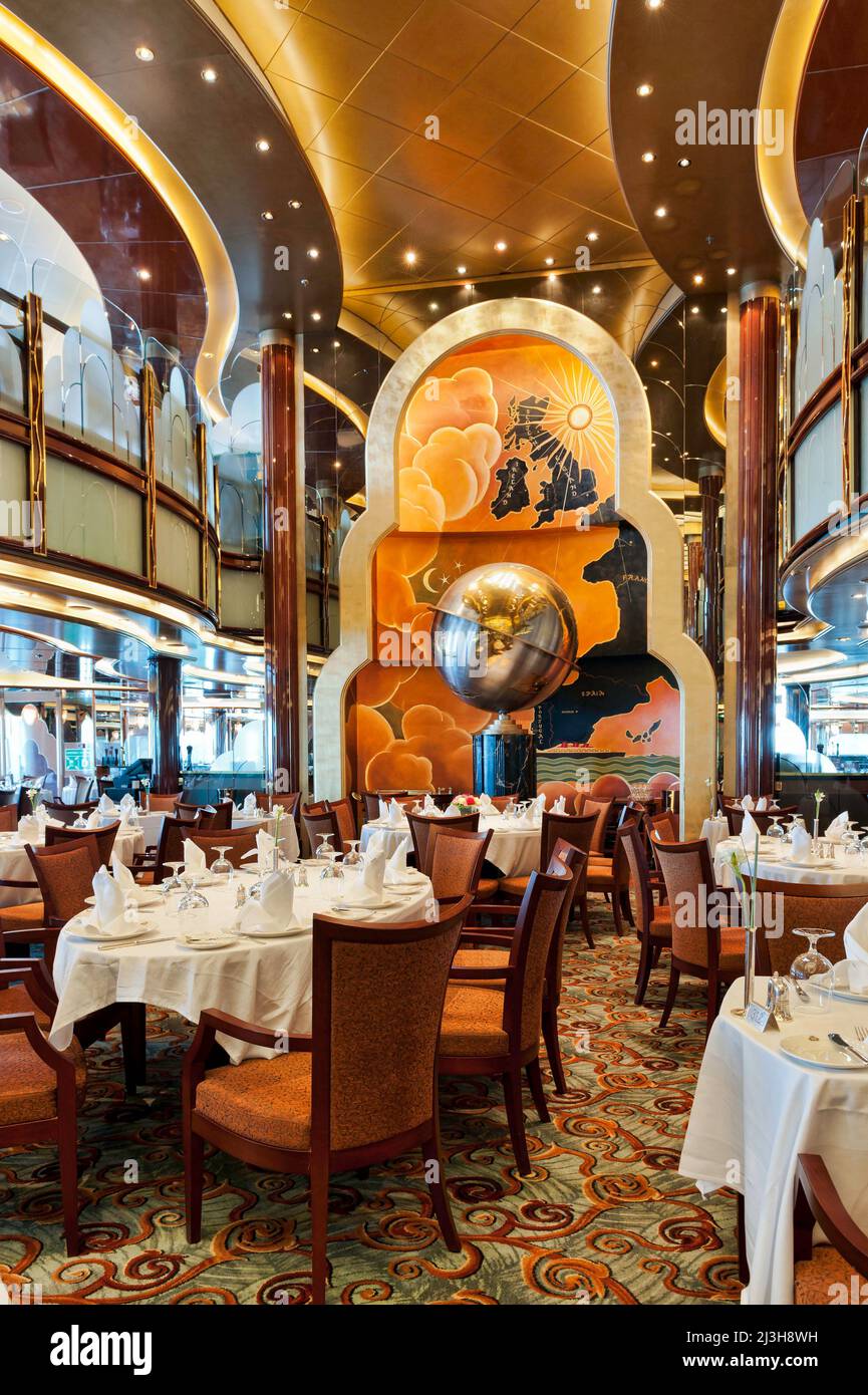 Onboard interiors of the Cunard Vista class cruise ship, Queen Victoria Stock Photo Alamy