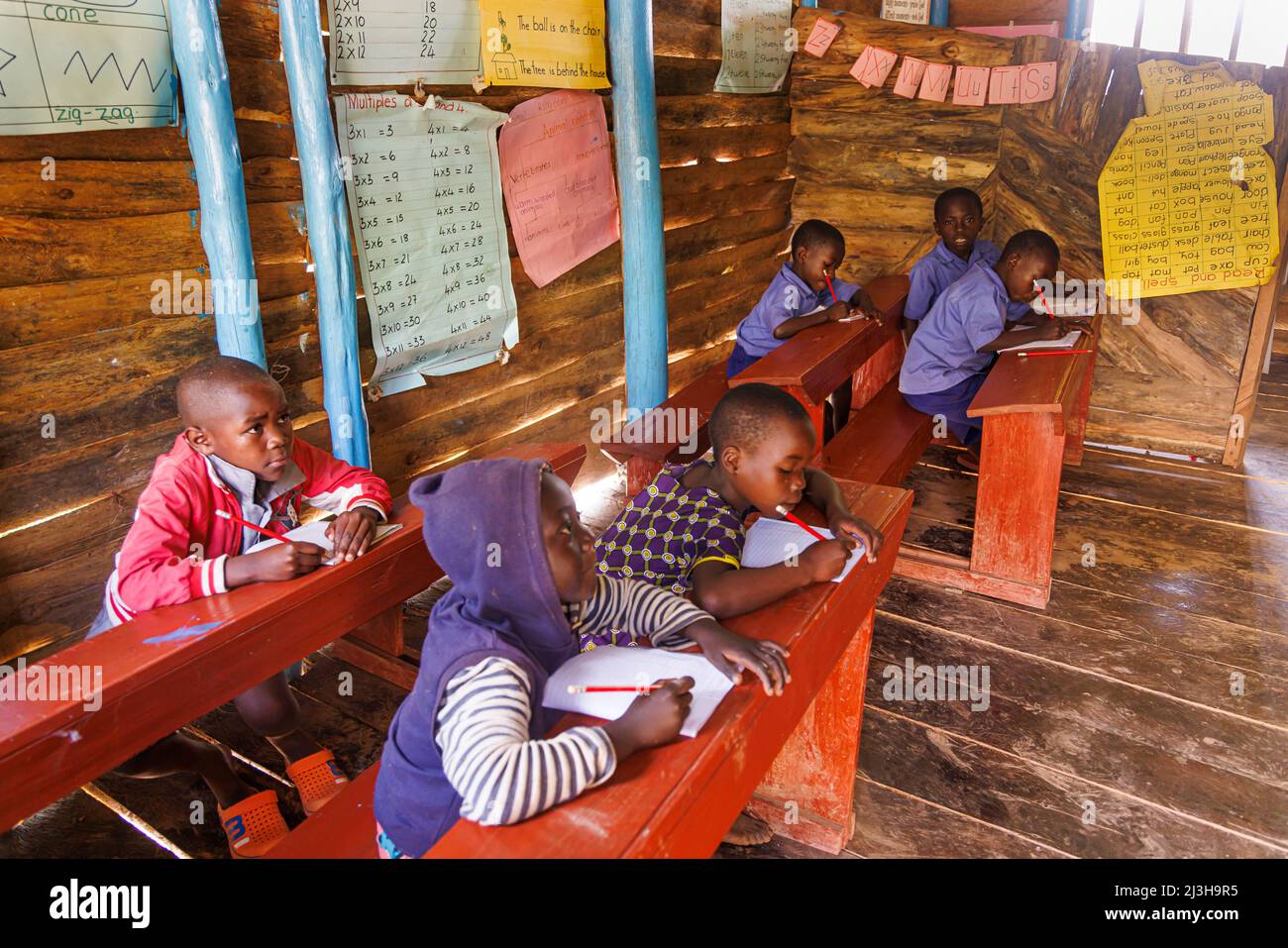 uganda-kabale-district-bunyonyi-lake-itambira-island-school-stock