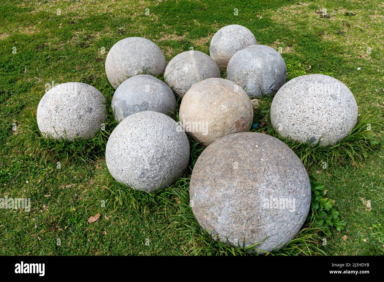 Catapult ball hi-res stock photography and images - Alamy