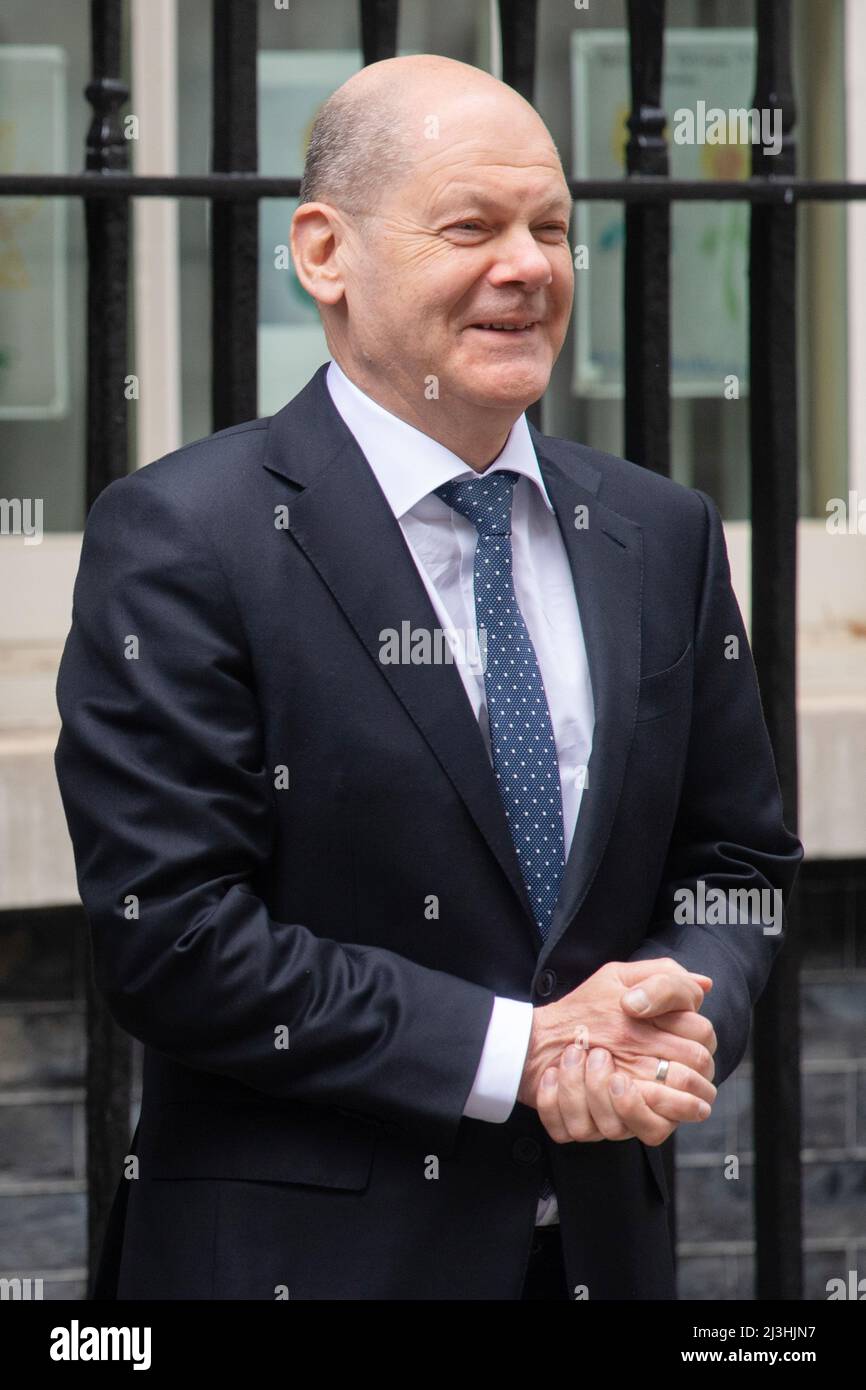 08/04/2022. London, UK Chancellor of Germany Olaf Scholz meets British Prime Minister Boris Johnson at Downing Street for talks on the current Ukraine crisis with Russia. Photo by Ray Tang. Stock Photo