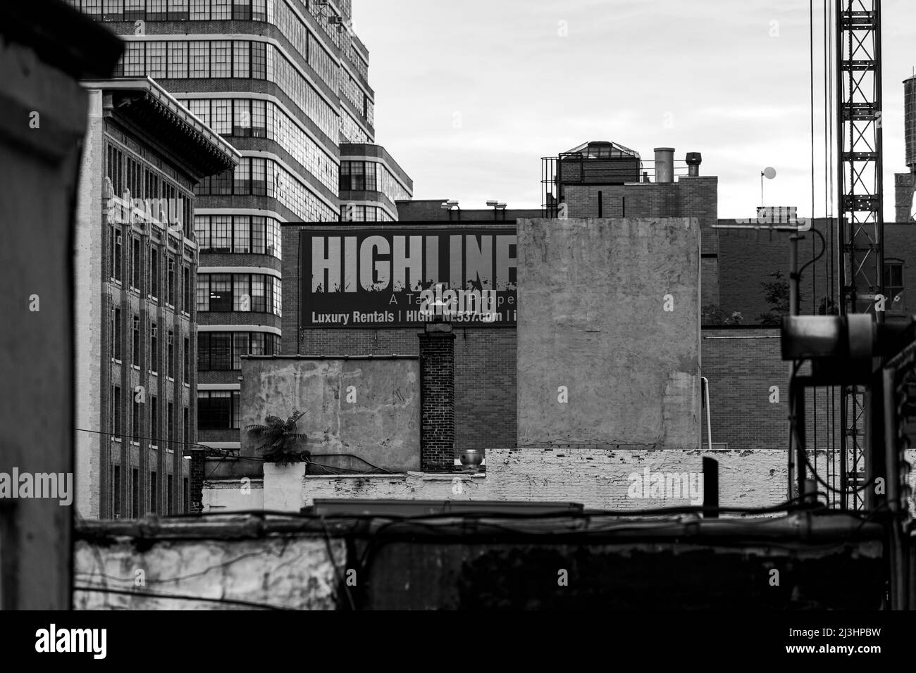 Chelsea, New York City, NY, USA, The High Line is a popular linear park built on the elevated train tracks above Tenth Ave Stock Photo