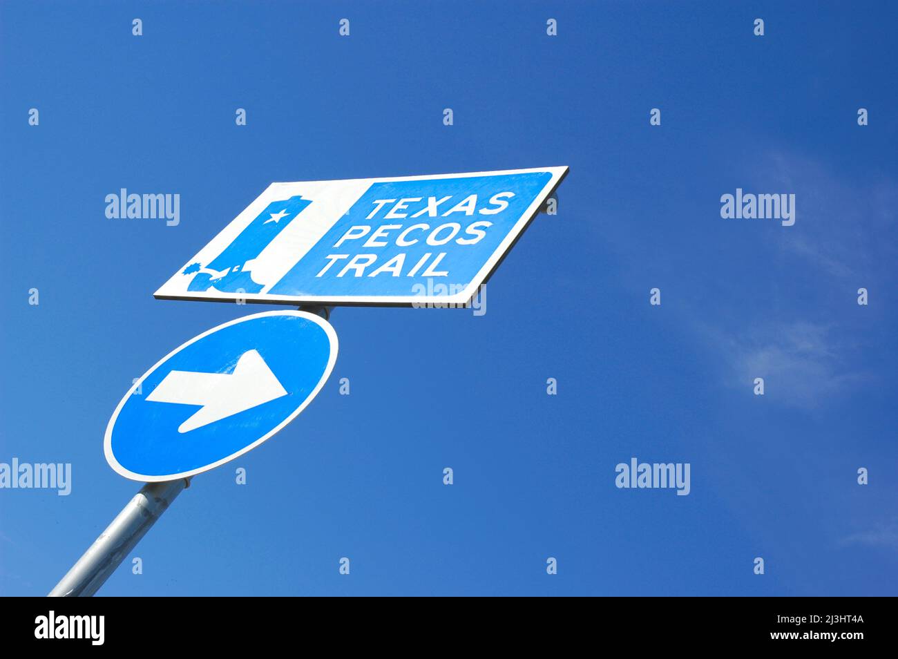 History trail in west Texas, The Texas Pecos Trail Stock Photo Alamy