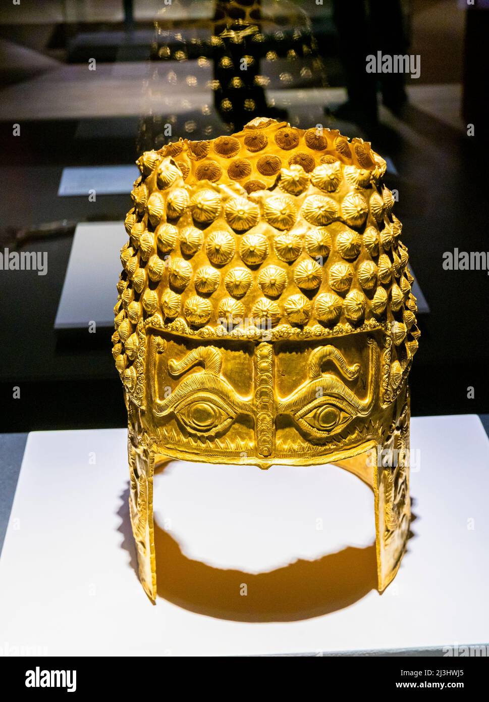 Golden Helmet of Coțofenești.Geto-Dacian helmet. Dealul Măgura (Vărbilău, Prahova County). Mid 5th century BC. Discovered by a child Traian Simion Stock Photo