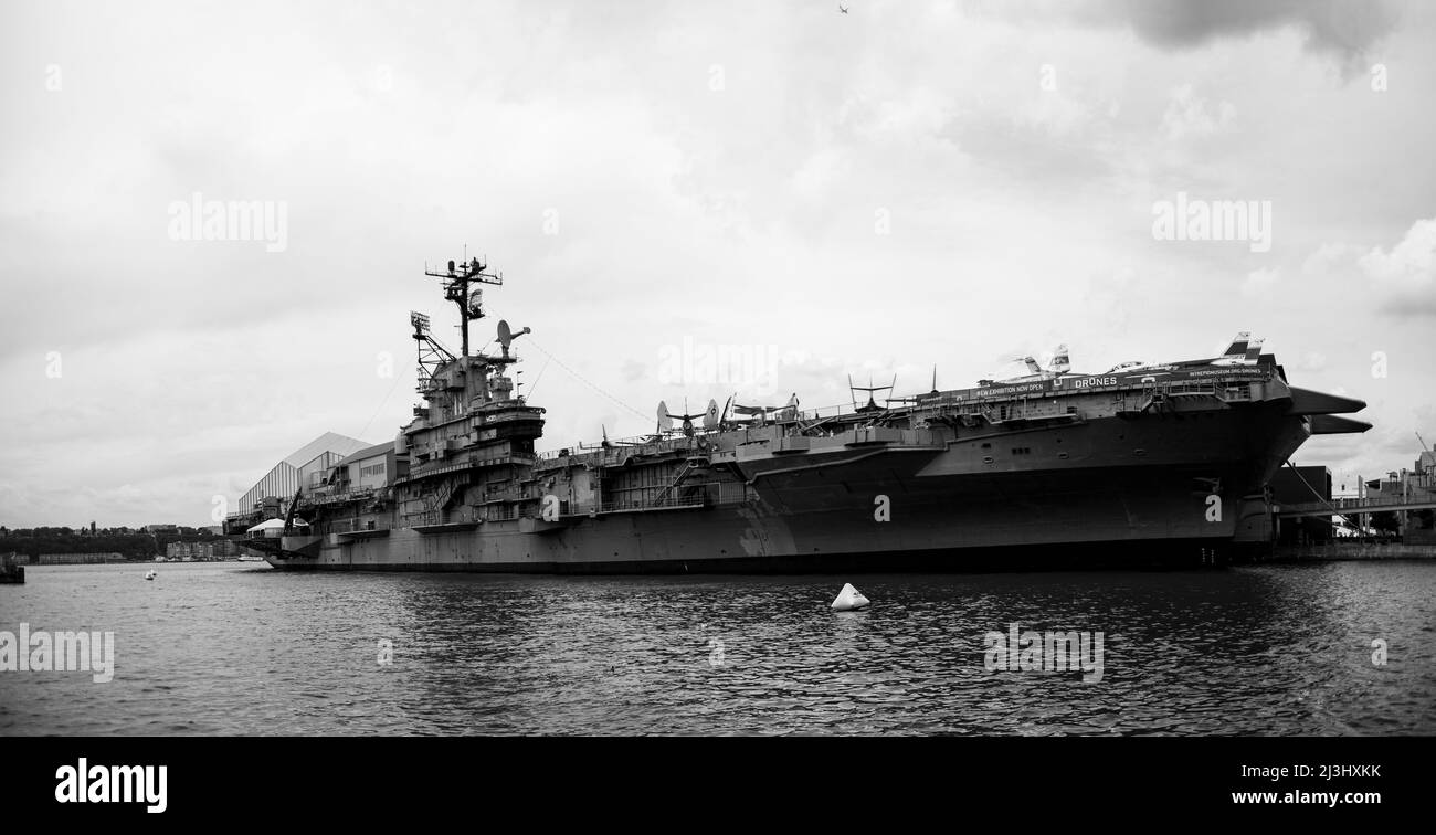 12 AV/W 46 ST, New York City, NY, USA, The Intrepid Sea, Air & Space Museum is an american military and maritime history museum and showcases the aircraft carrier USS Intrepid. Stock Photo