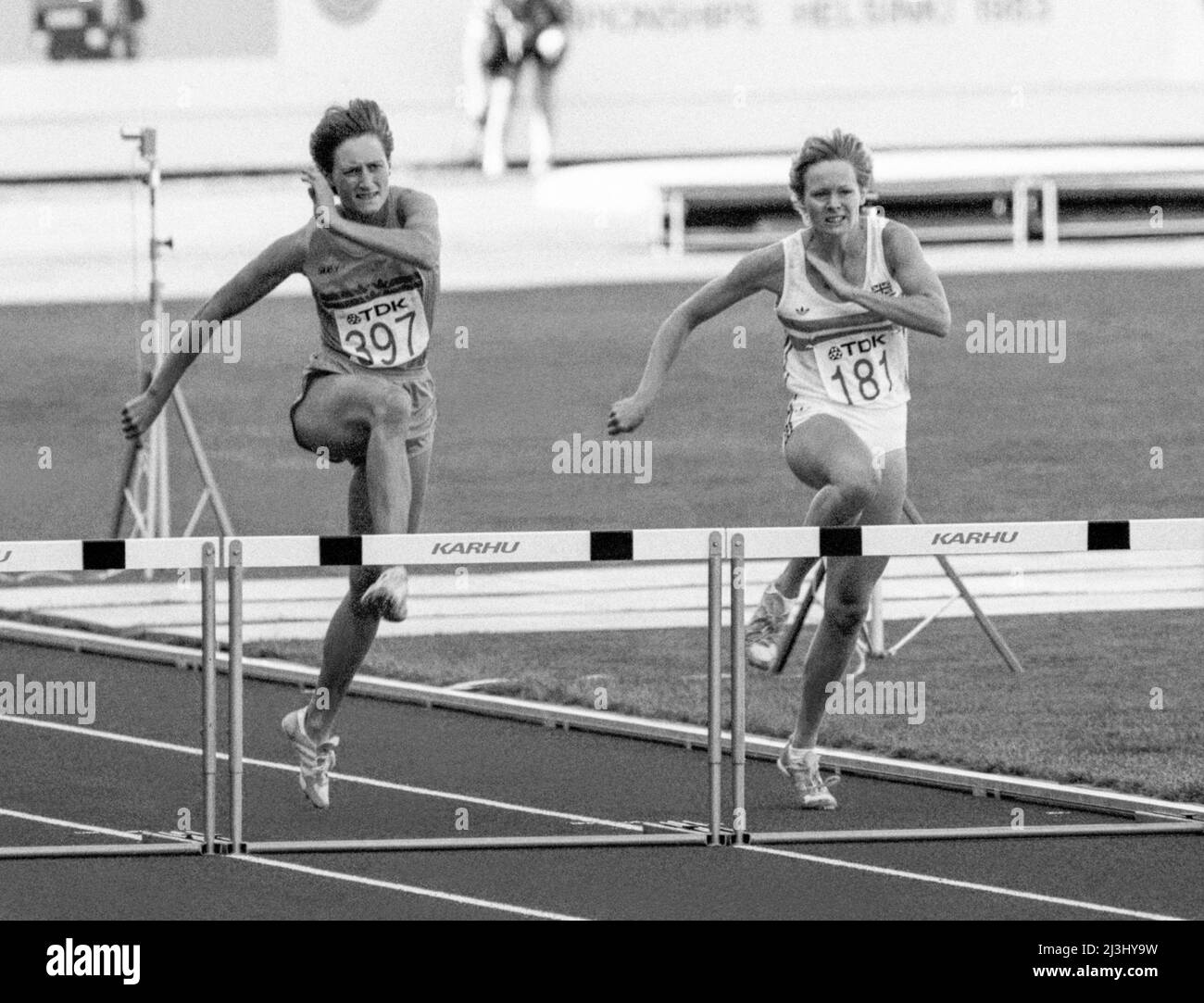 ann-louise-skoglund-sweden-and-englands-suasan-morley-181-400-m