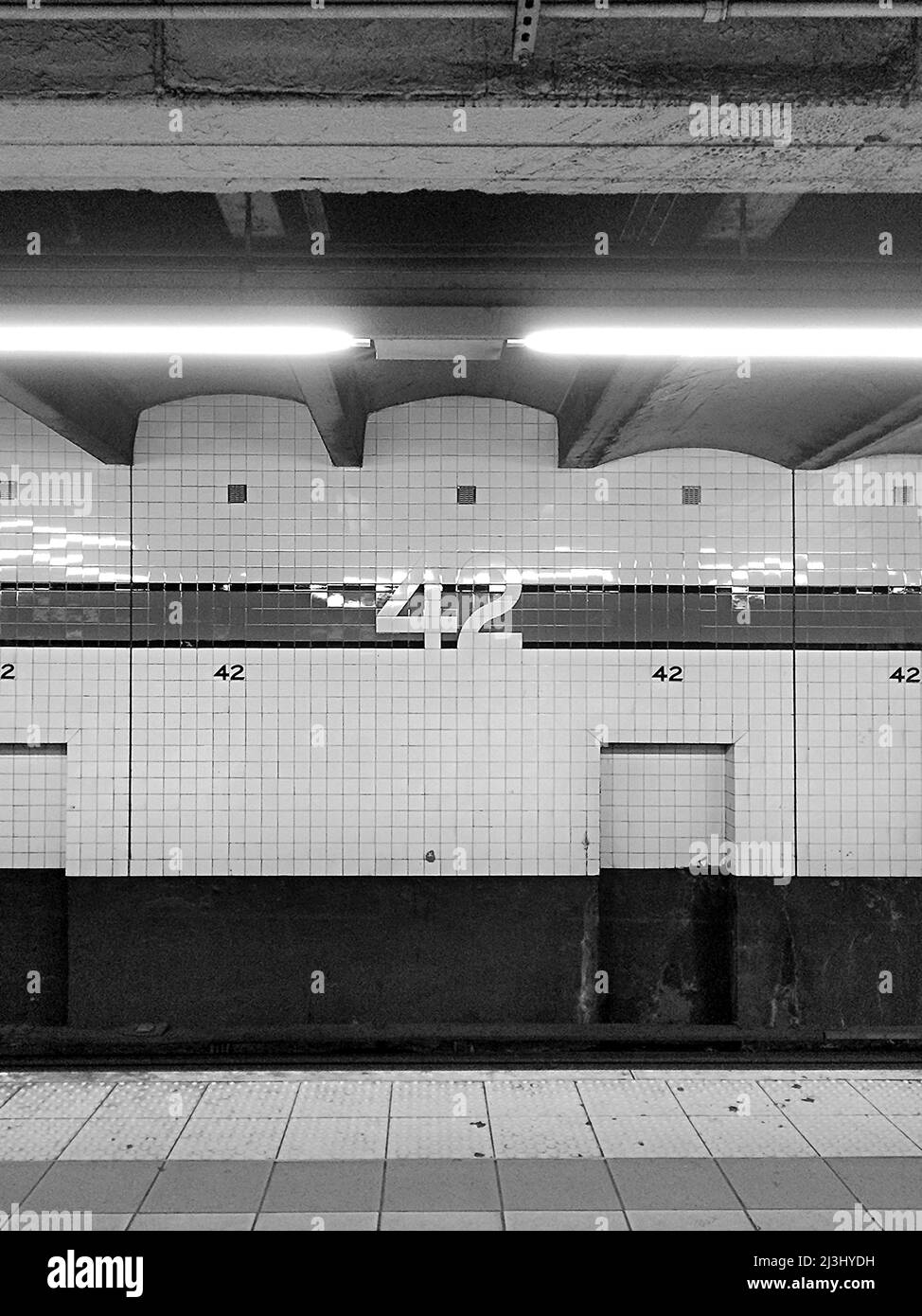 PORT AUTHORITY BUS Terminal New York City, NY, USA, 42nd Metrostation Stock Photo
