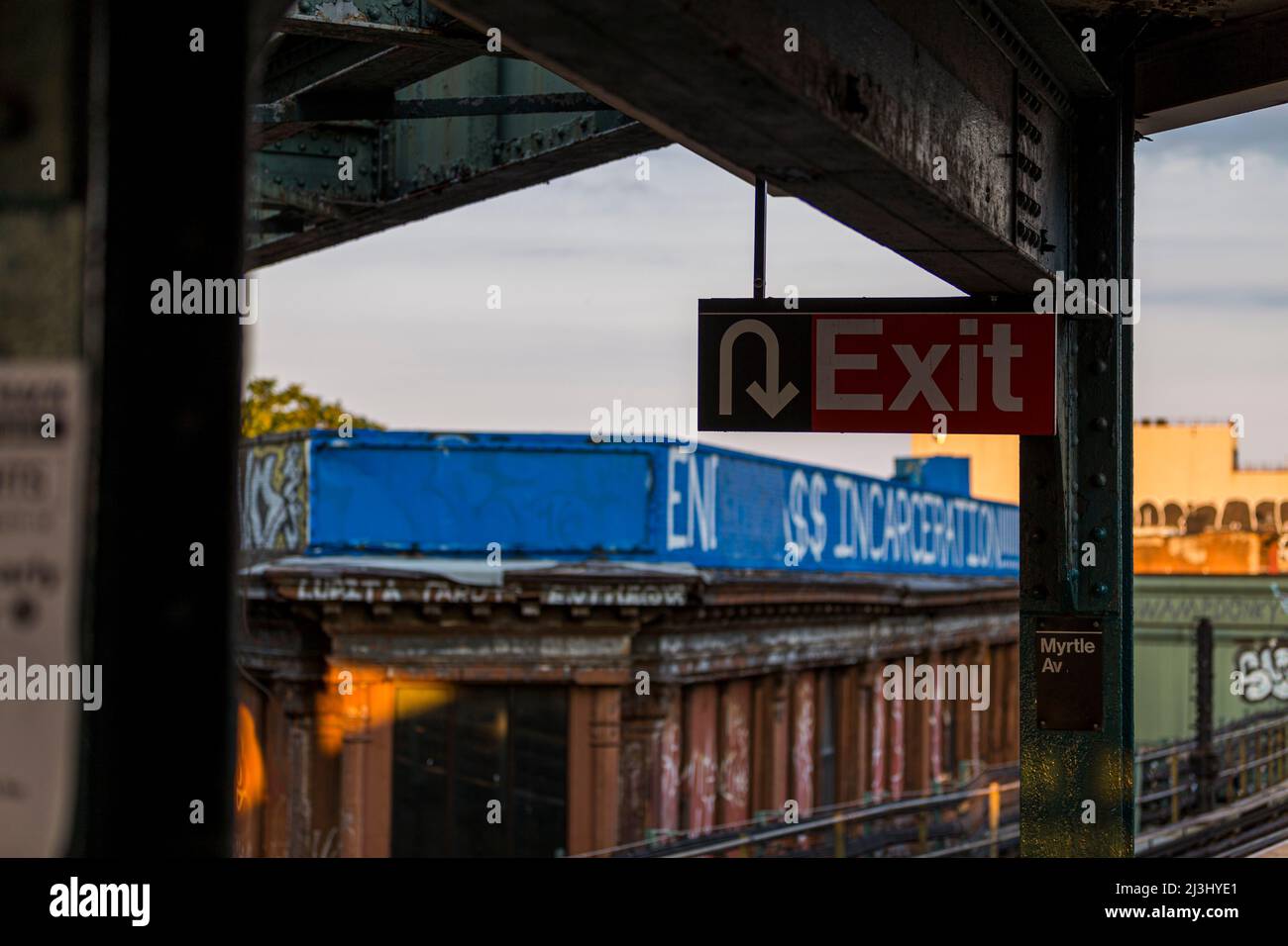 BROADWAY/JEFFERSON ST, New York City, NY, USA, An Exit-Sign at a metro station in Brooklyn Stock Photo