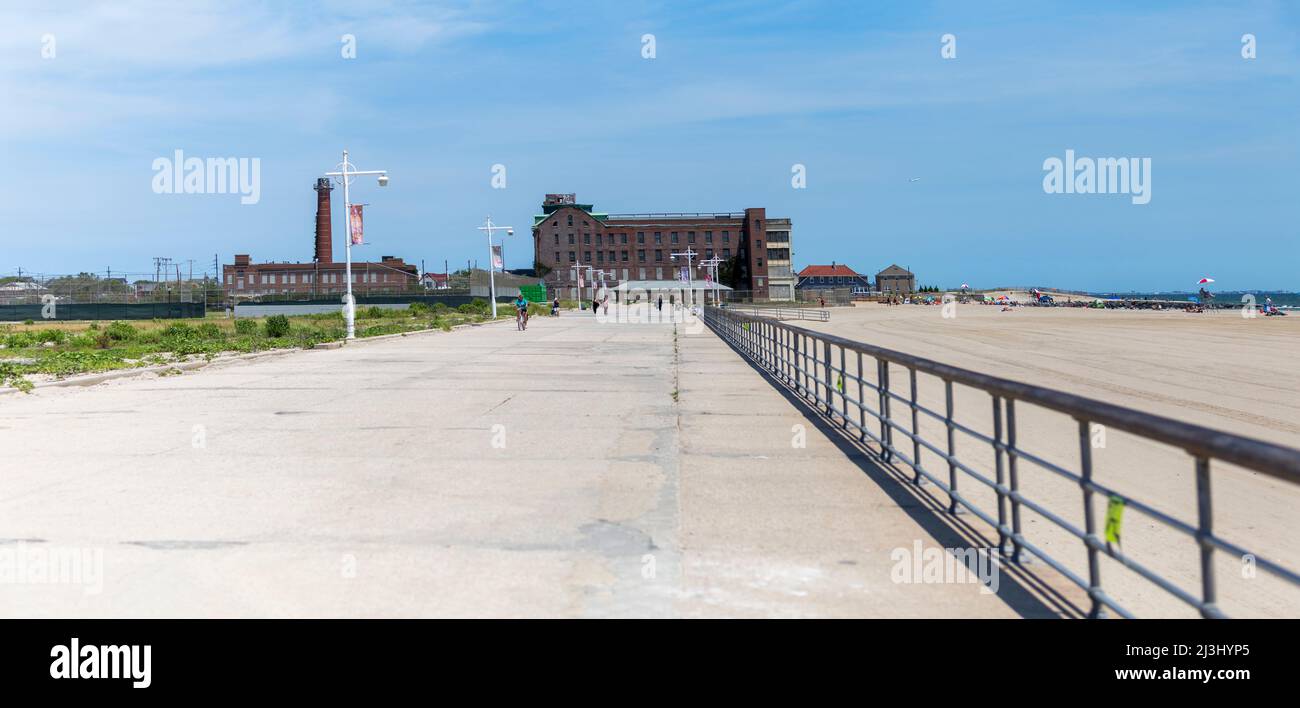 JACOB RIIS PARK RD/BATH HOUSE, New York City, NY, USA, One of the two