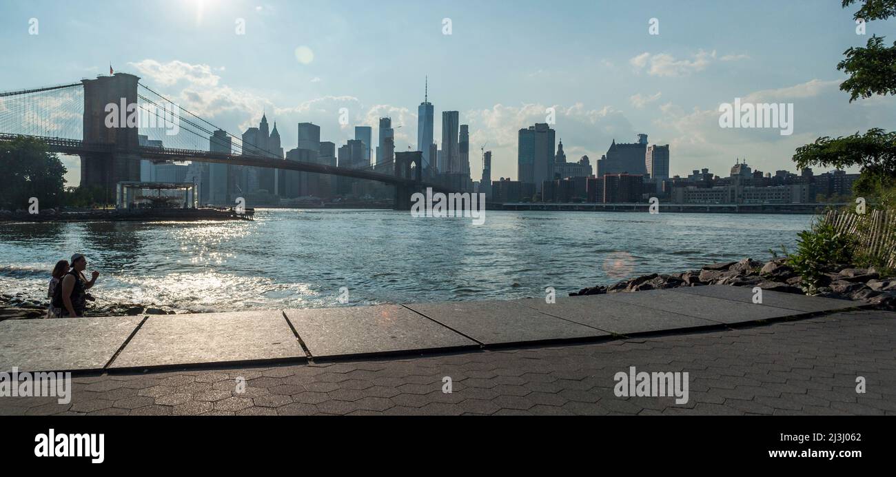 Dumbo new york hi-res stock photography and images - Alamy