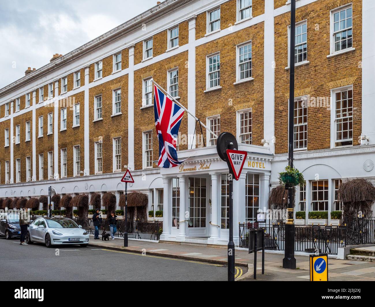 4 star hotels hi-res stock photography and images - Alamy