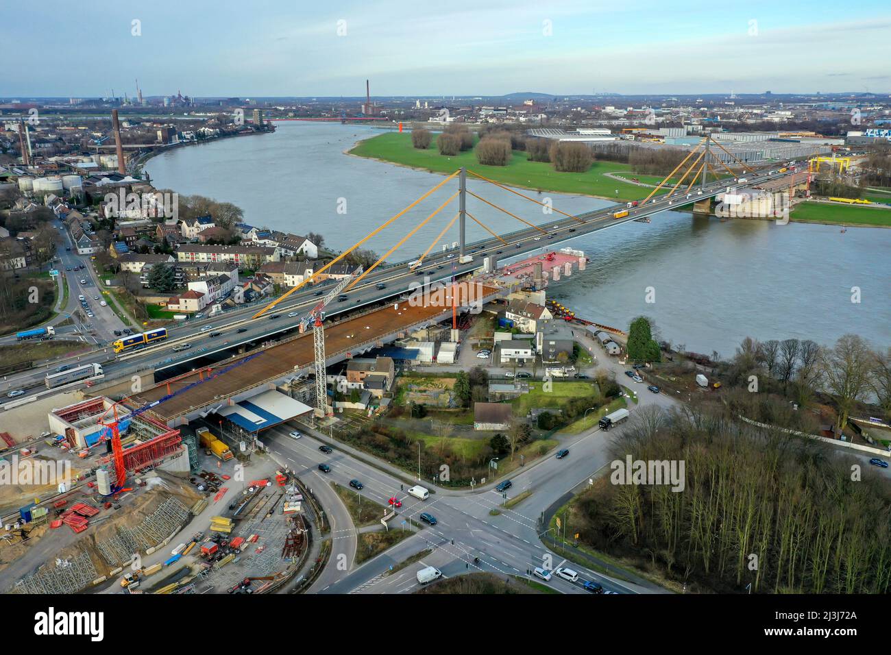 New construction of the A40 Rhine Bridge Neuenkamp, Duisburg, North Rhine-Westphalia, Germany Stock Photo